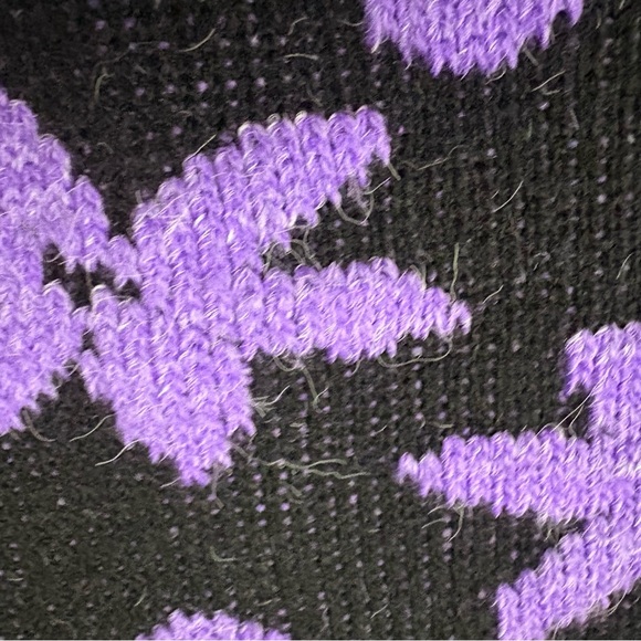 Women’s sweater size large black purple and pink bay point threads vintage - Picture 7 of 8